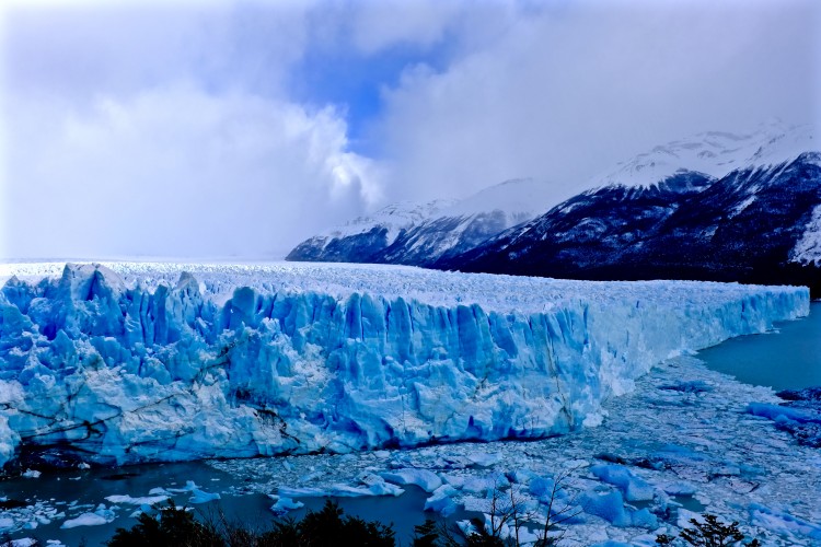 Side Shot of Glacier